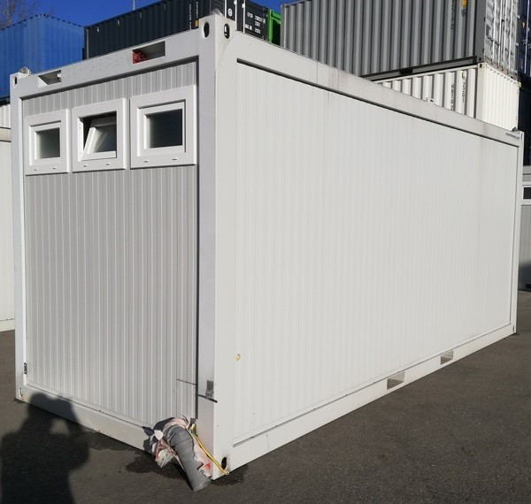 Sanitaire 20'+ 4cabines + 4lavabos + chaudière Neuf