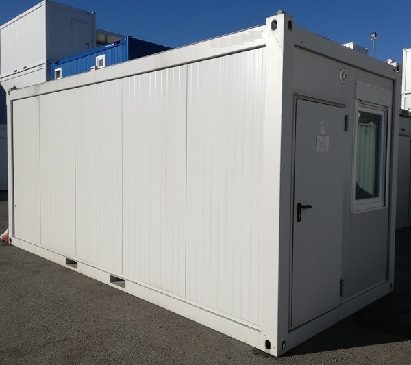 Sanitaire 20'+ 4cabines + 4lavabos + chaudière Neuf