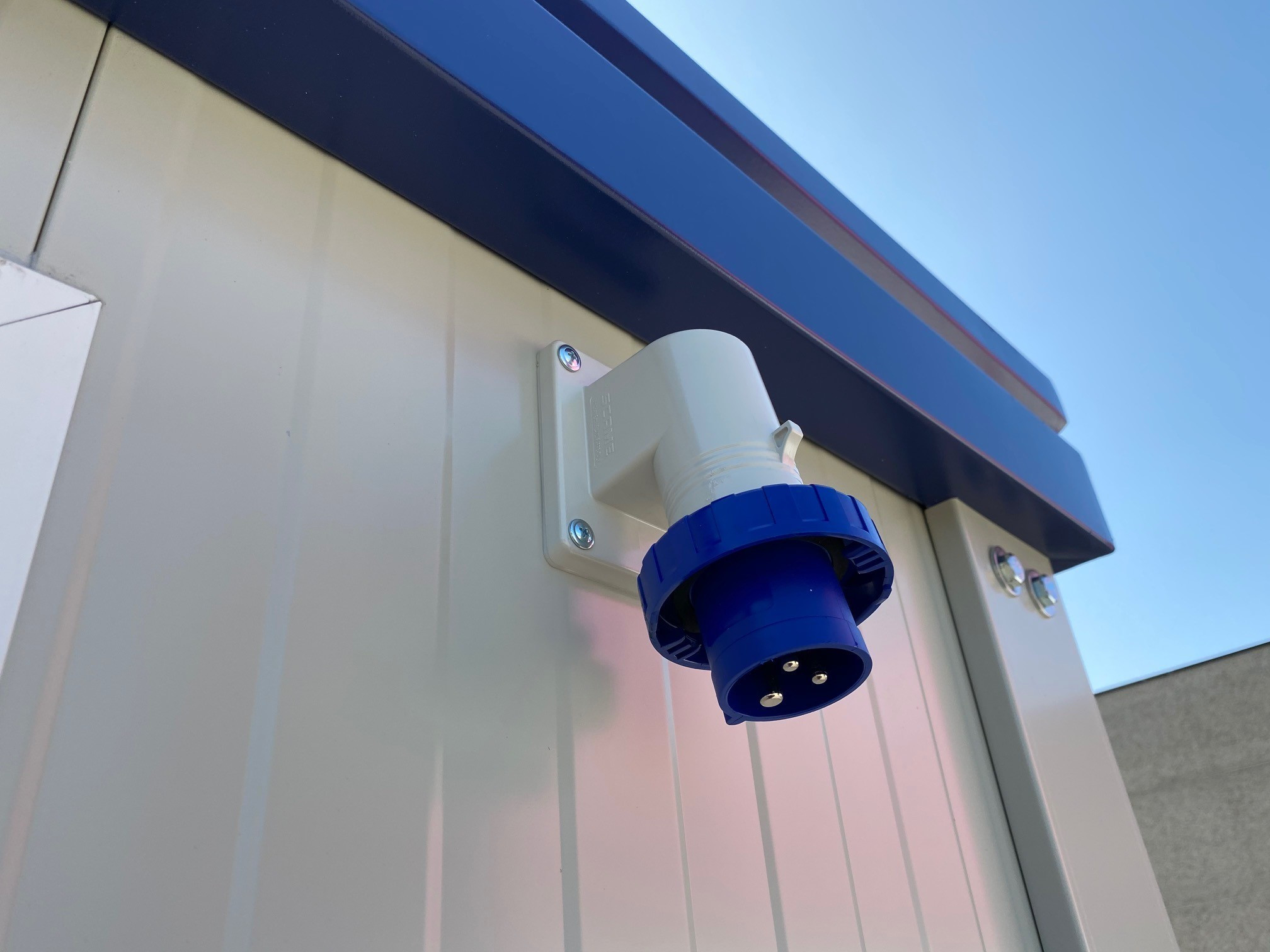 Container Chantier Avec Fenêtre de Côté (Dim. 3.00 X 2.40 m)