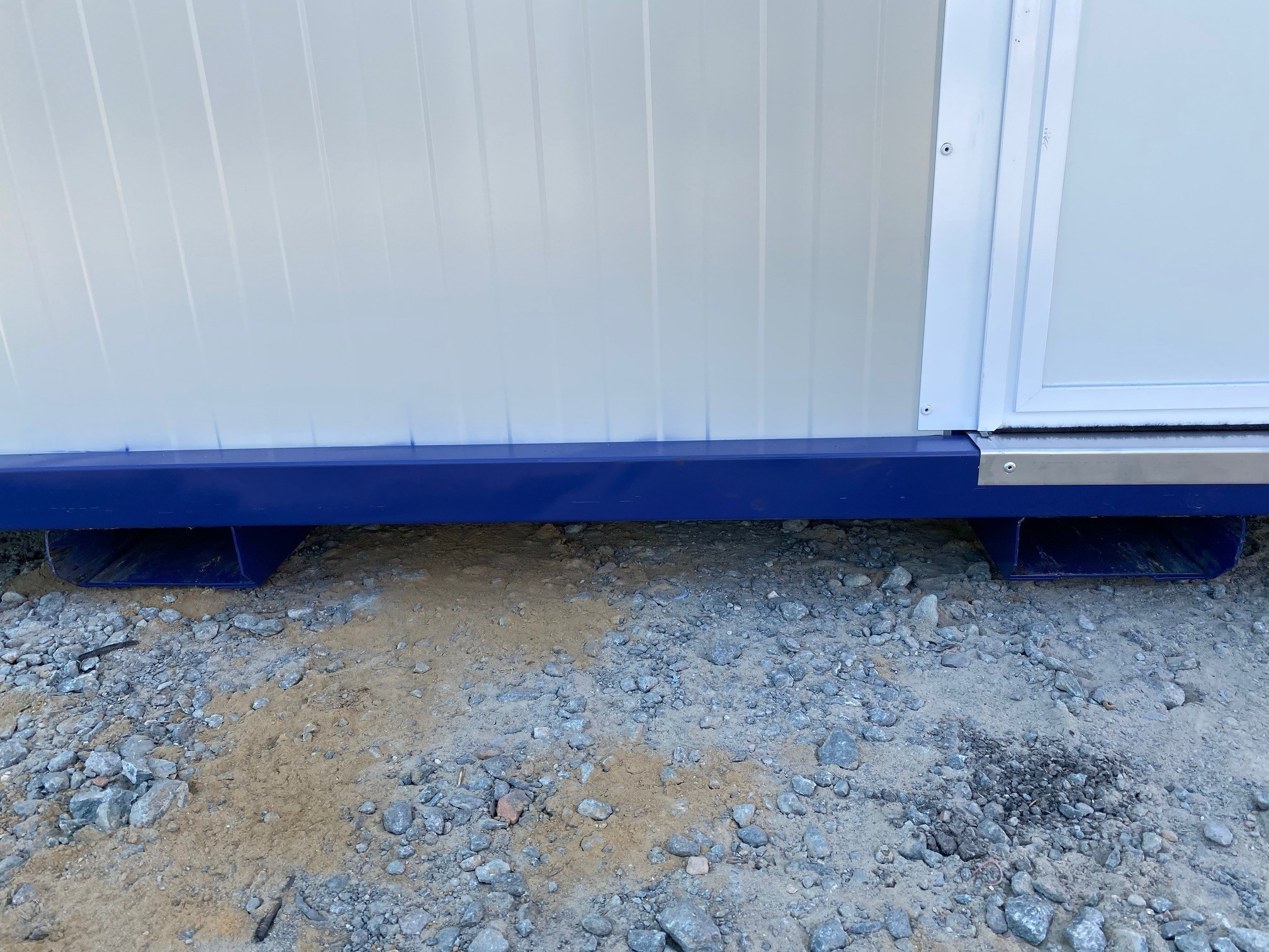 Container Chantier Avec Fenêtre de Côté (Dim. 3.00 X 2.40 m)