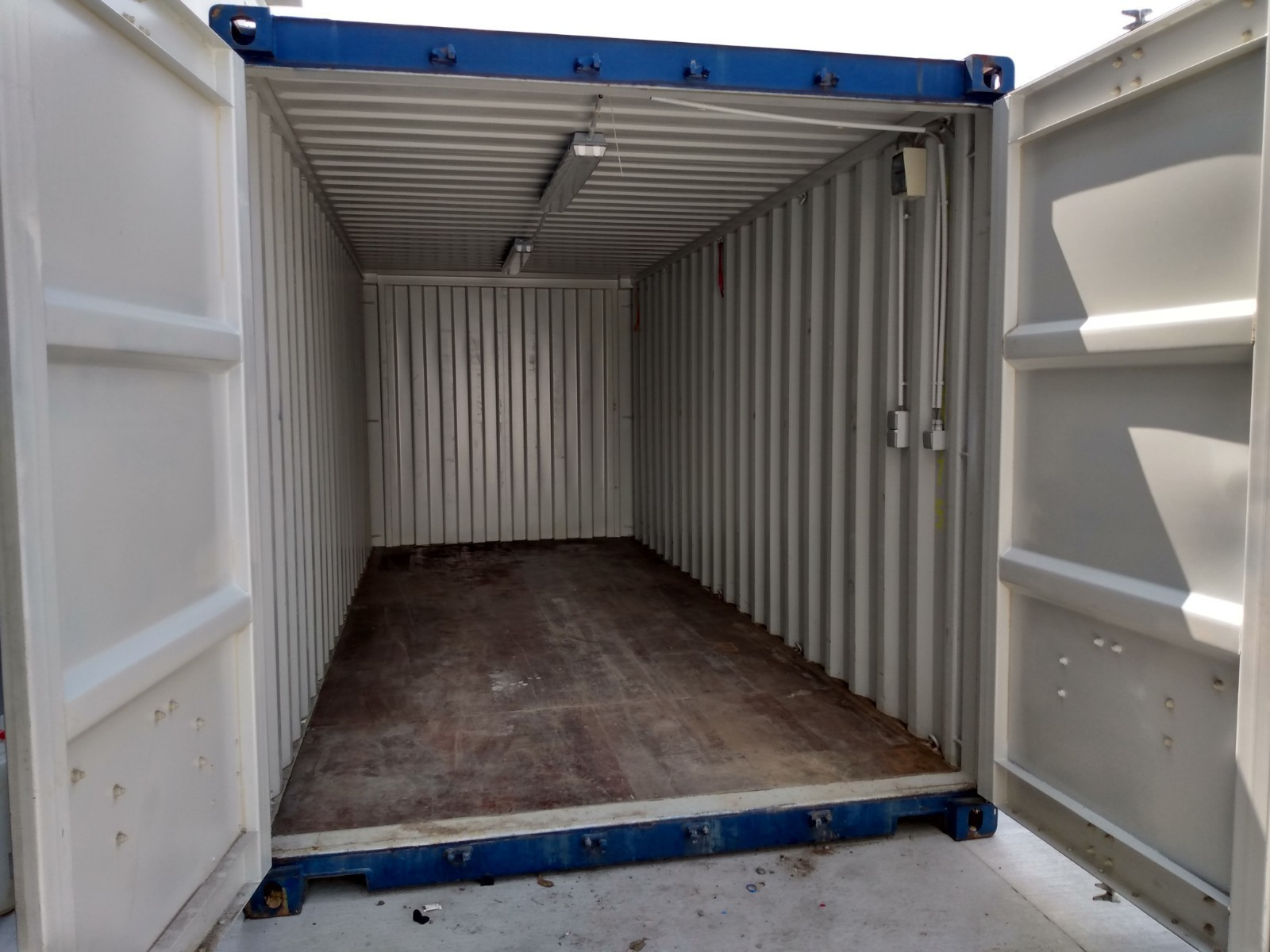 Container 20 Pieds Avec Électricité Et Éclairage Neuf