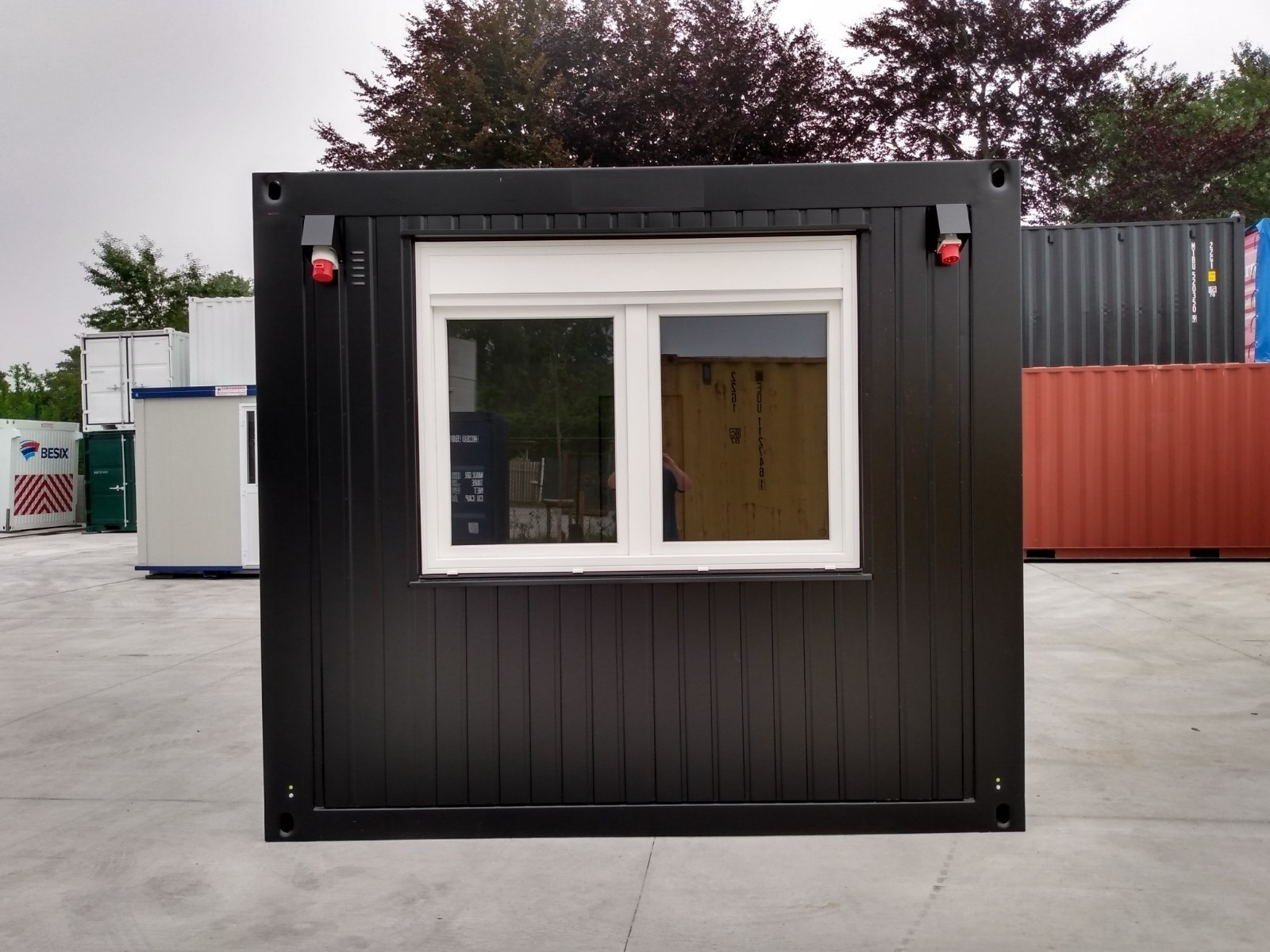 Container De Bureau Noir 6 X 3 M