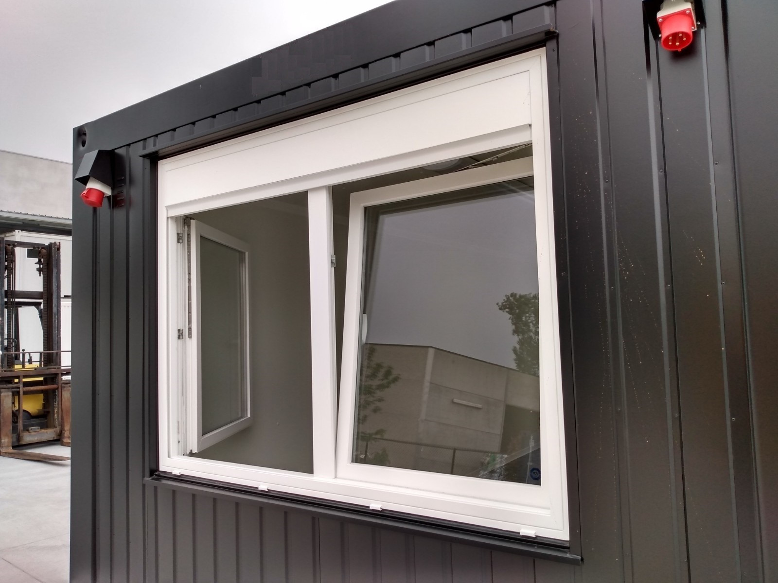 Container De Bureau Noir 6 X 3 M