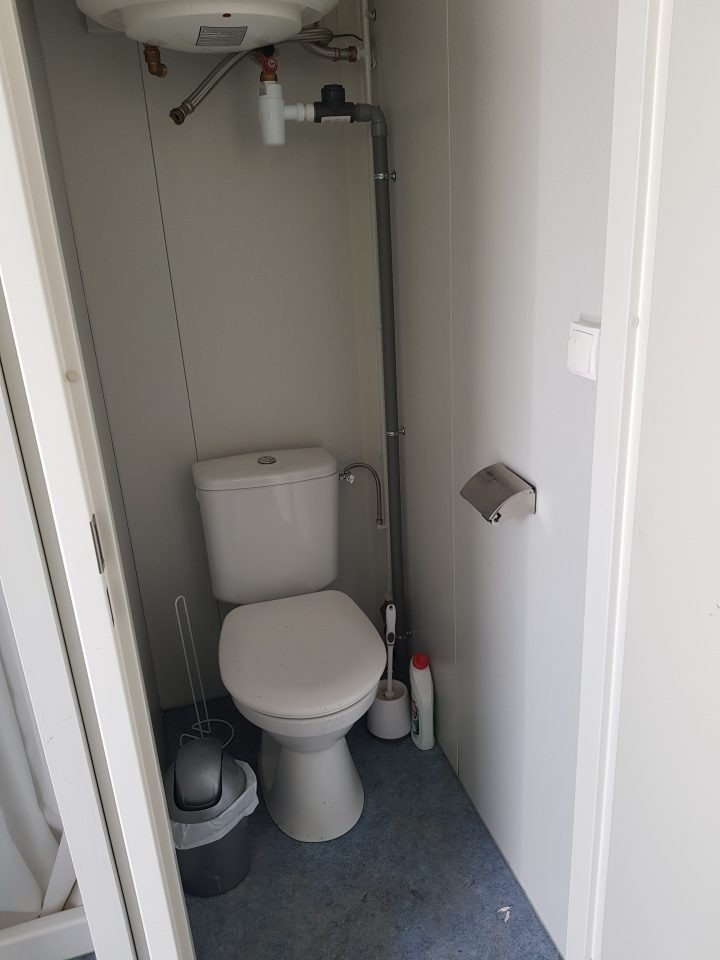 Bungalow Équipé 1 Wc 1 Douche 1 Lave mains