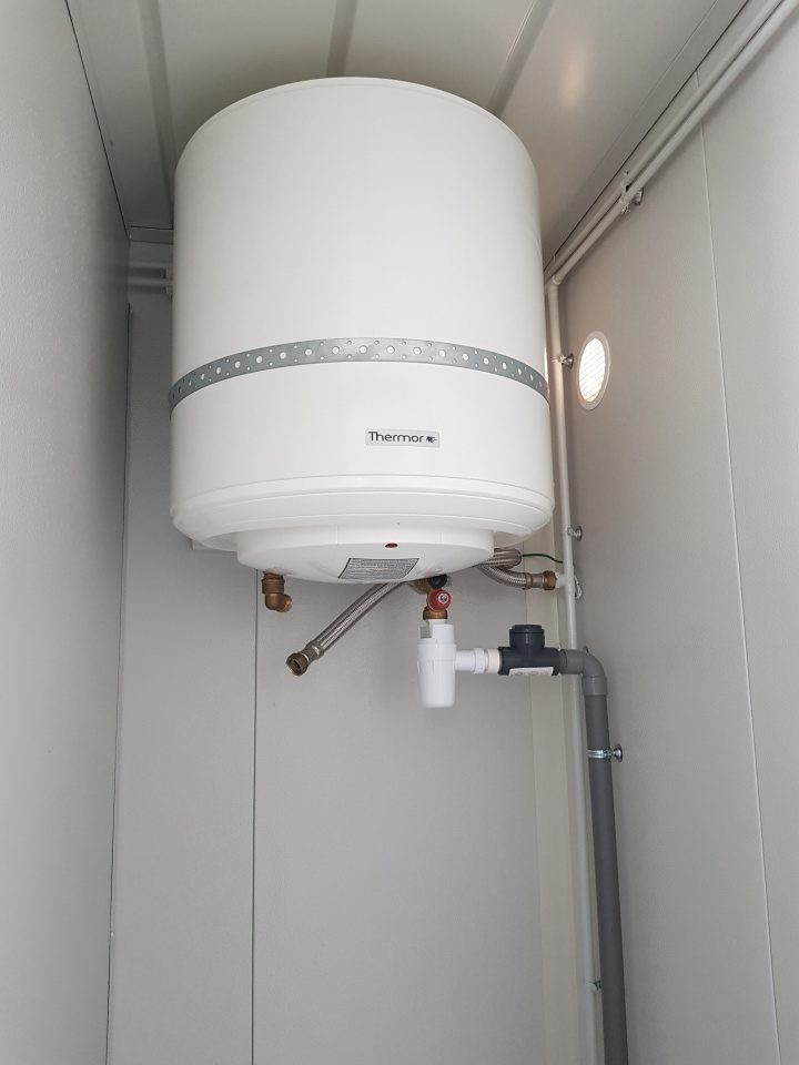 Bungalow Équipé 1 Wc 1 Douche 1 Lave mains